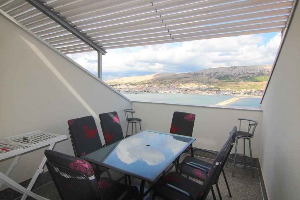Apartments Sv. Jelena 2 Pag Town Bagian luar foto