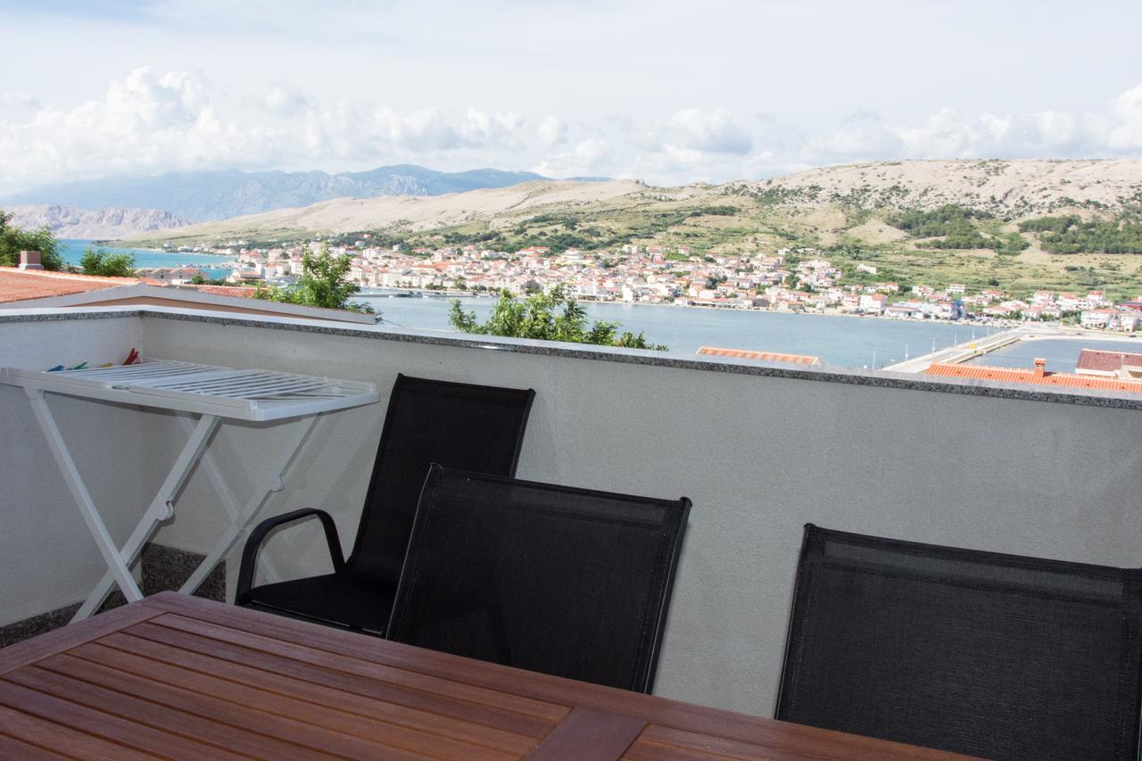 Apartments Sv. Jelena 2 Pag Town Bagian luar foto
